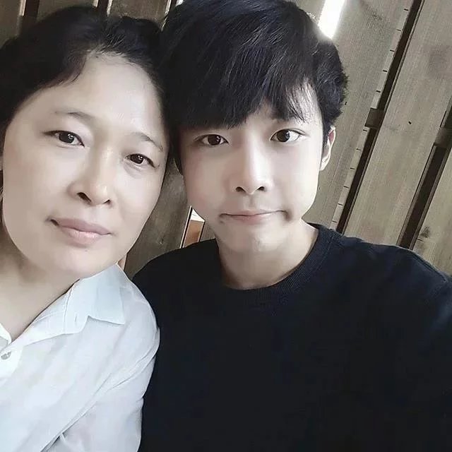 陈亚云馨
