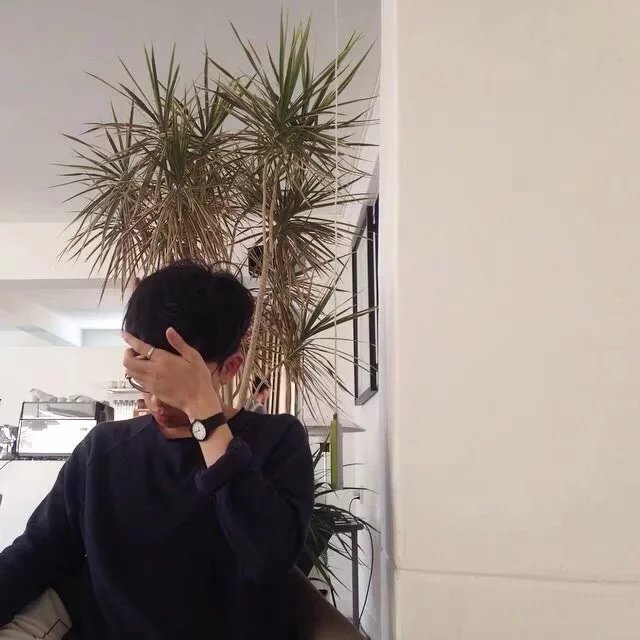 容洁琦辉