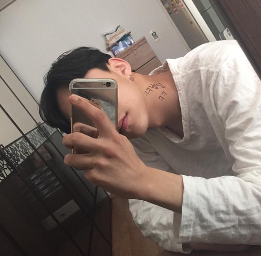 龙育元爽
