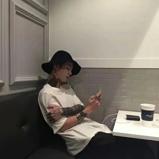 徐离晨飞蓓