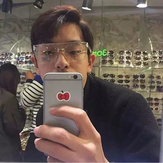 秦瑞凝咏